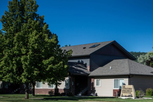 CAPNM-Courtyard-Apartments---Kalispell2