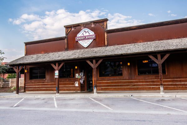 Craggy_Range_Bar-&-Grill---Whitefish4